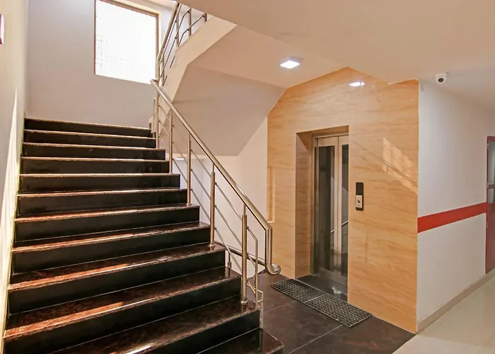 Hotel O Dwarka Inn