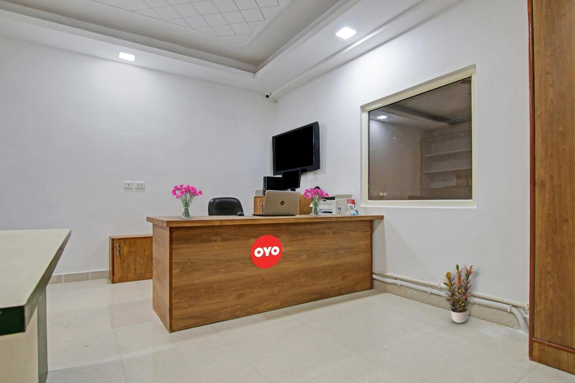 O Dwarka Hotel