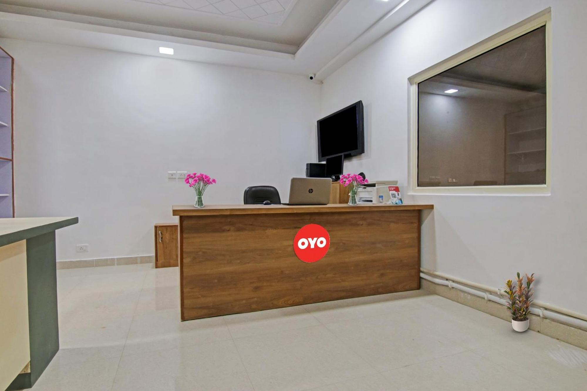 O Dwarka Hotel 3*