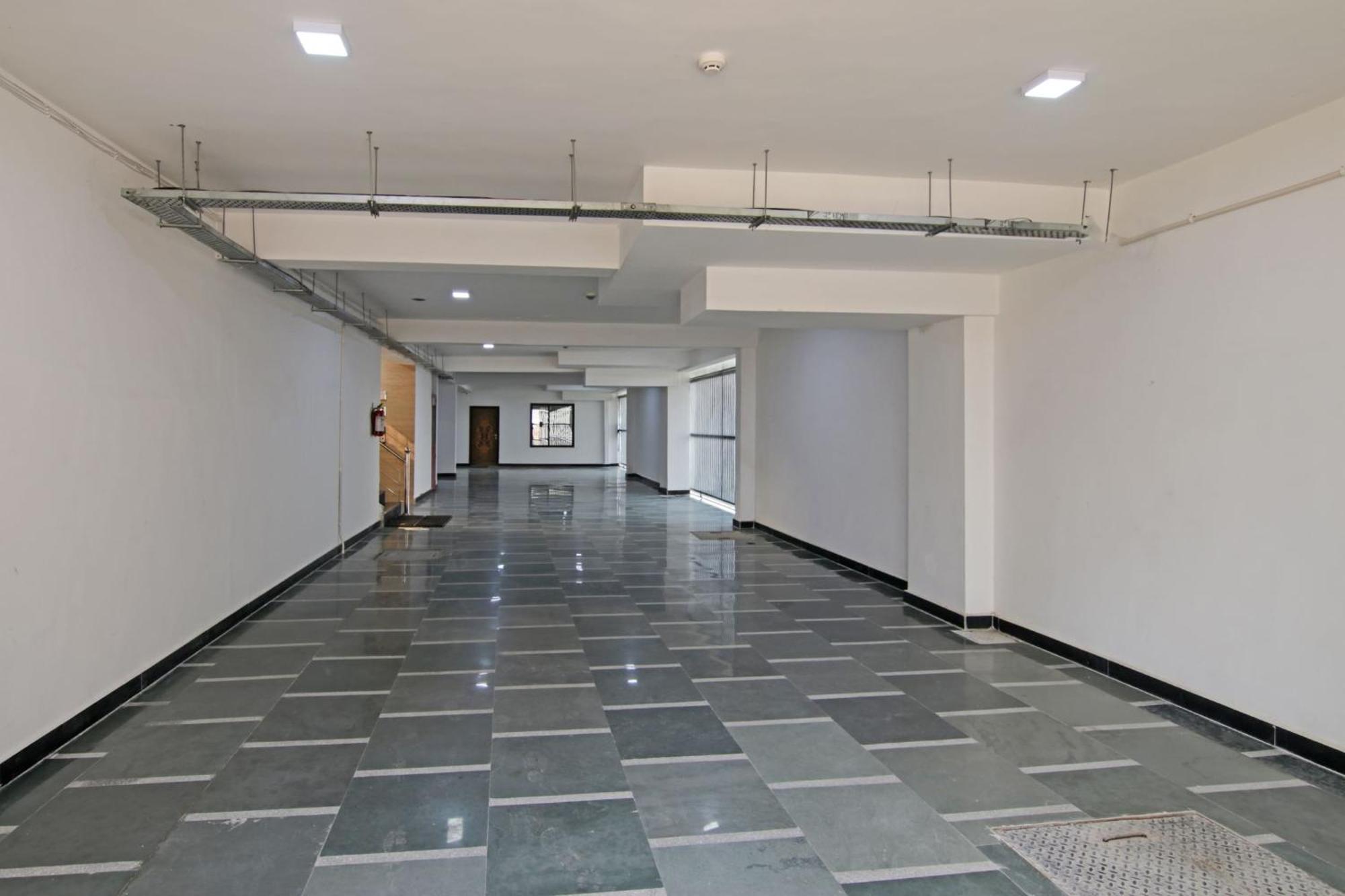 O Dwarka Hotel